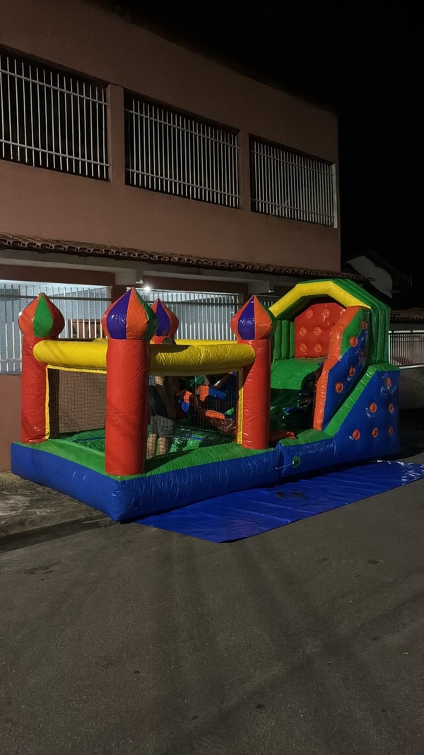 Aluguel de Castelinho Com Piscina de Bolinha Inflável