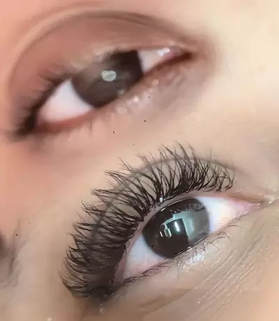 Aplicação de cílios