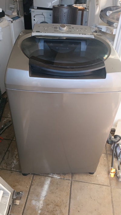 MAQUINA DE LAVAR BRASTEMP  11 KILOS INOX SEMI NOVA